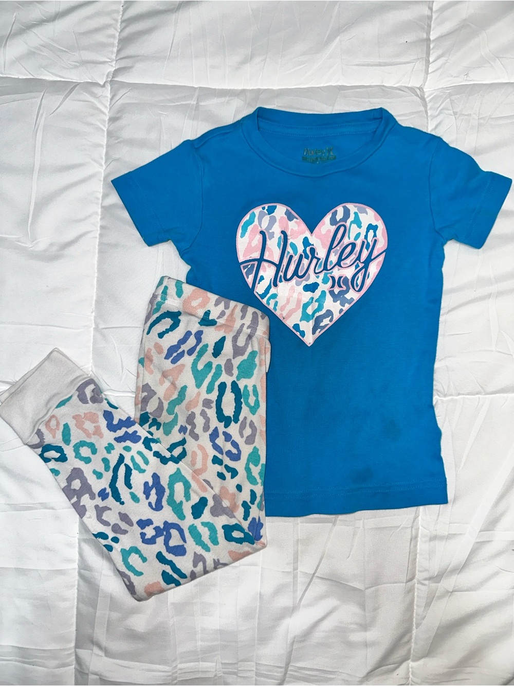 Hurley | Girls Leopard Heart Tee & Leggings Set | 3-4T